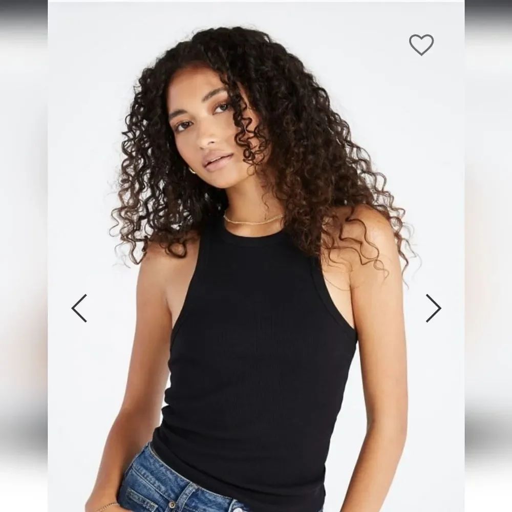 Women's Sleeveless Ribbed Tank Top - Picture 2 of 5